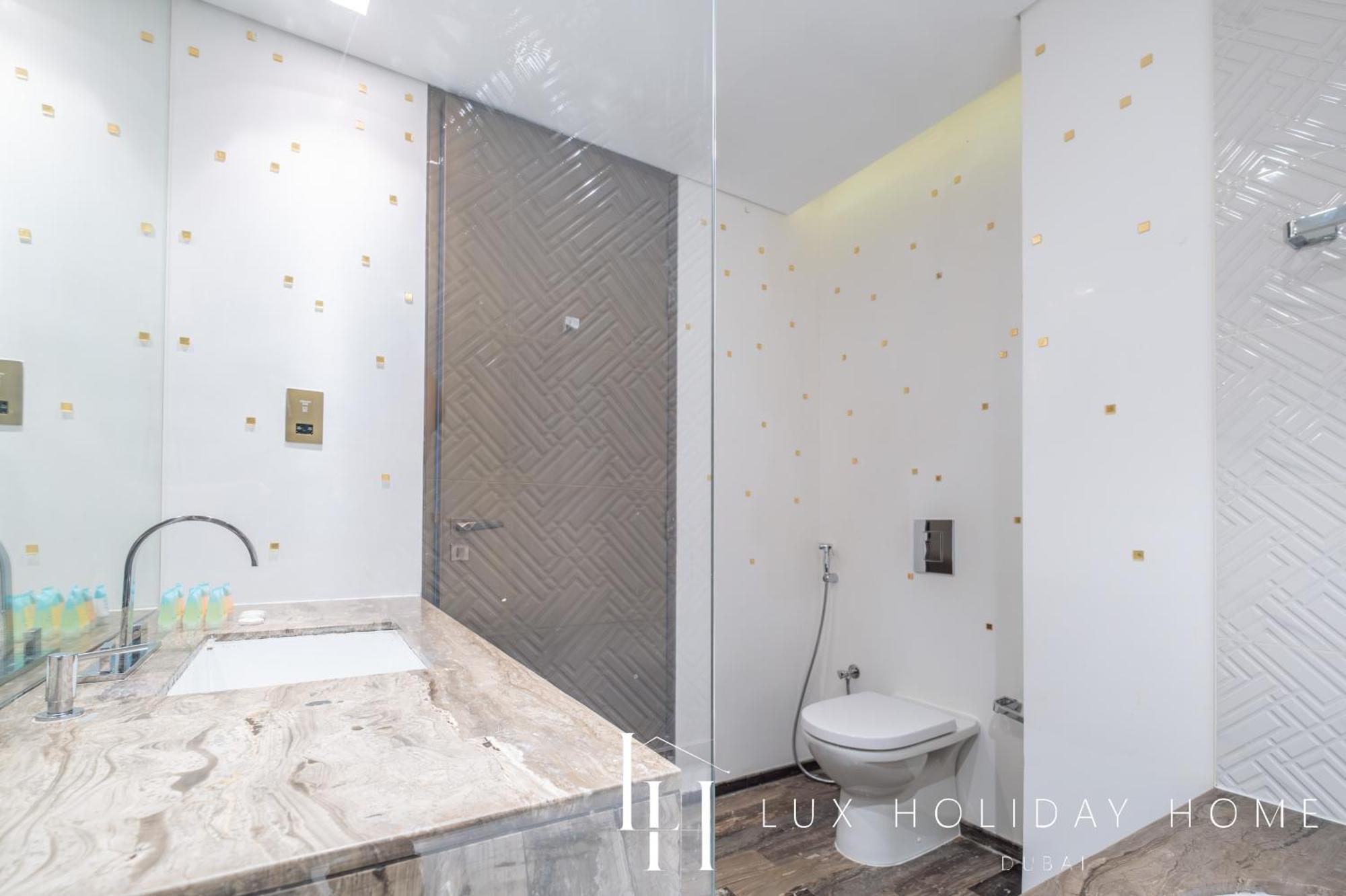 Lux - Lavish Suite With Full Palm Jumeirah View 1 ドバイ エクステリア 写真